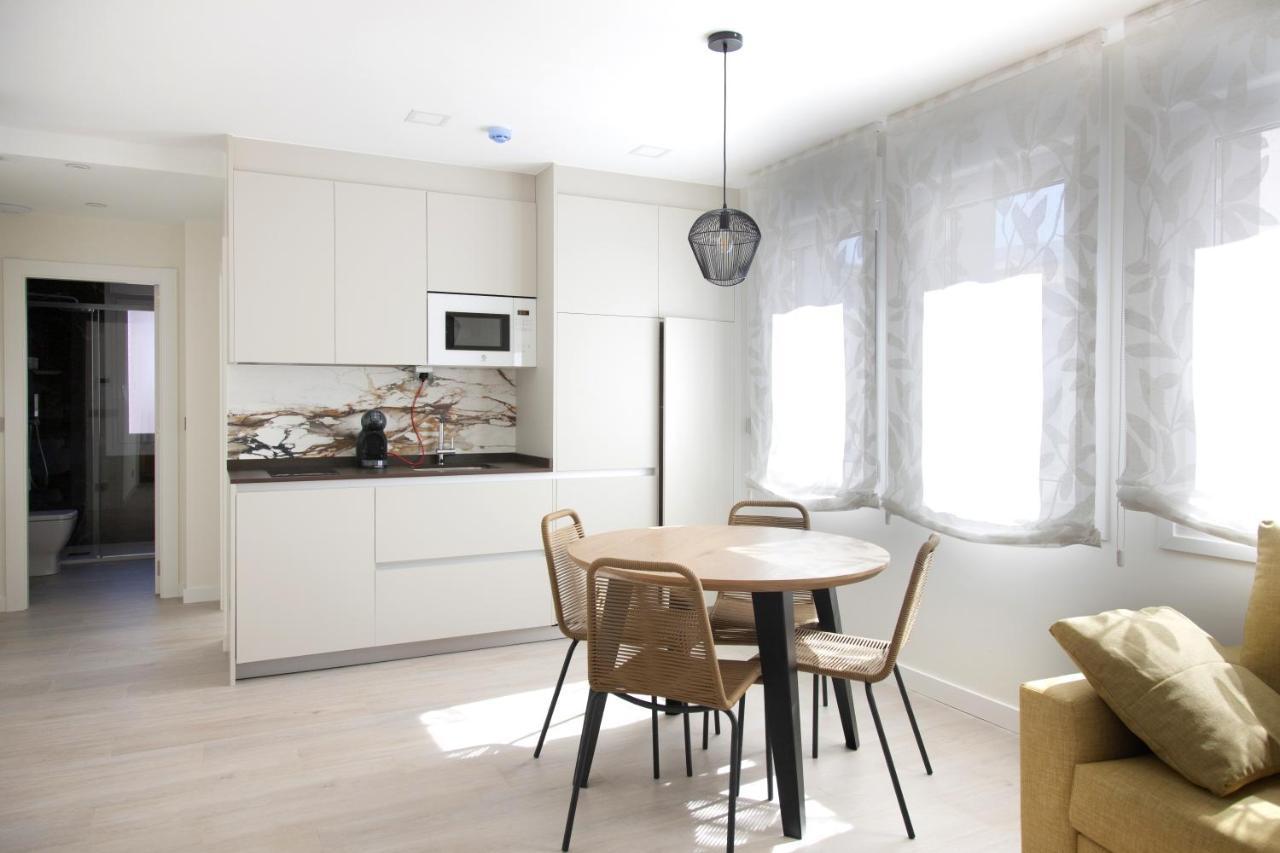 Apartamentos La Quinta Бургос Екстер'єр фото