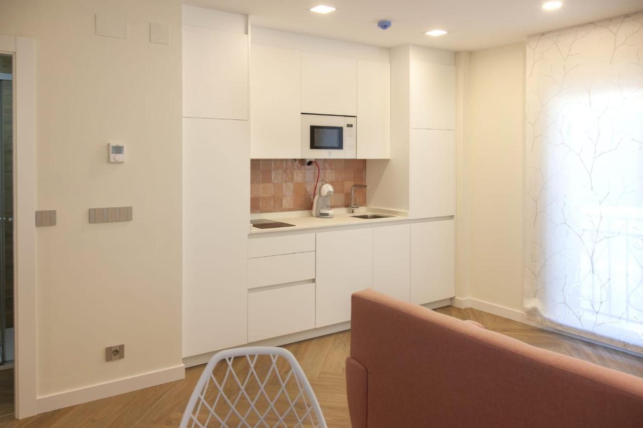 Apartamentos La Quinta Бургос Екстер'єр фото