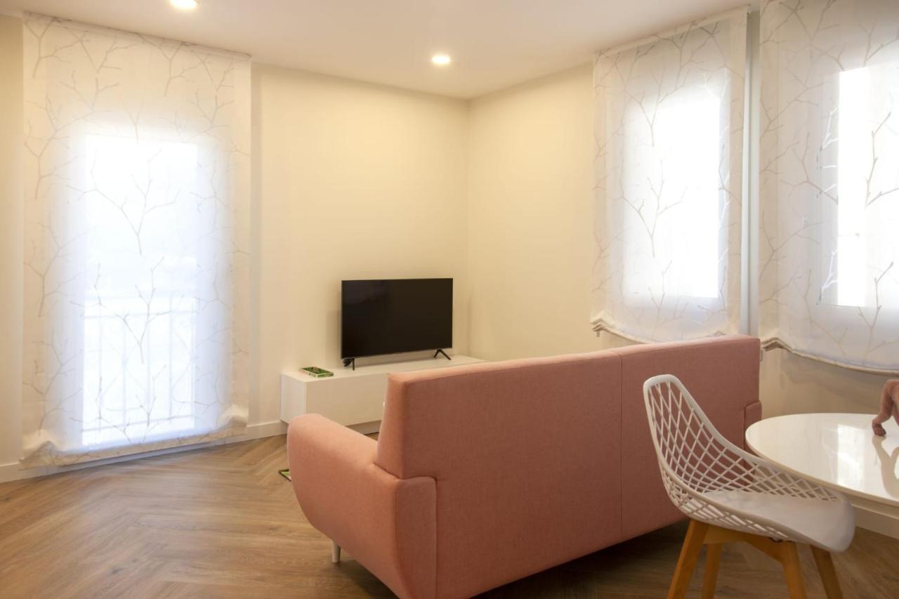 Apartamentos La Quinta Бургос Екстер'єр фото
