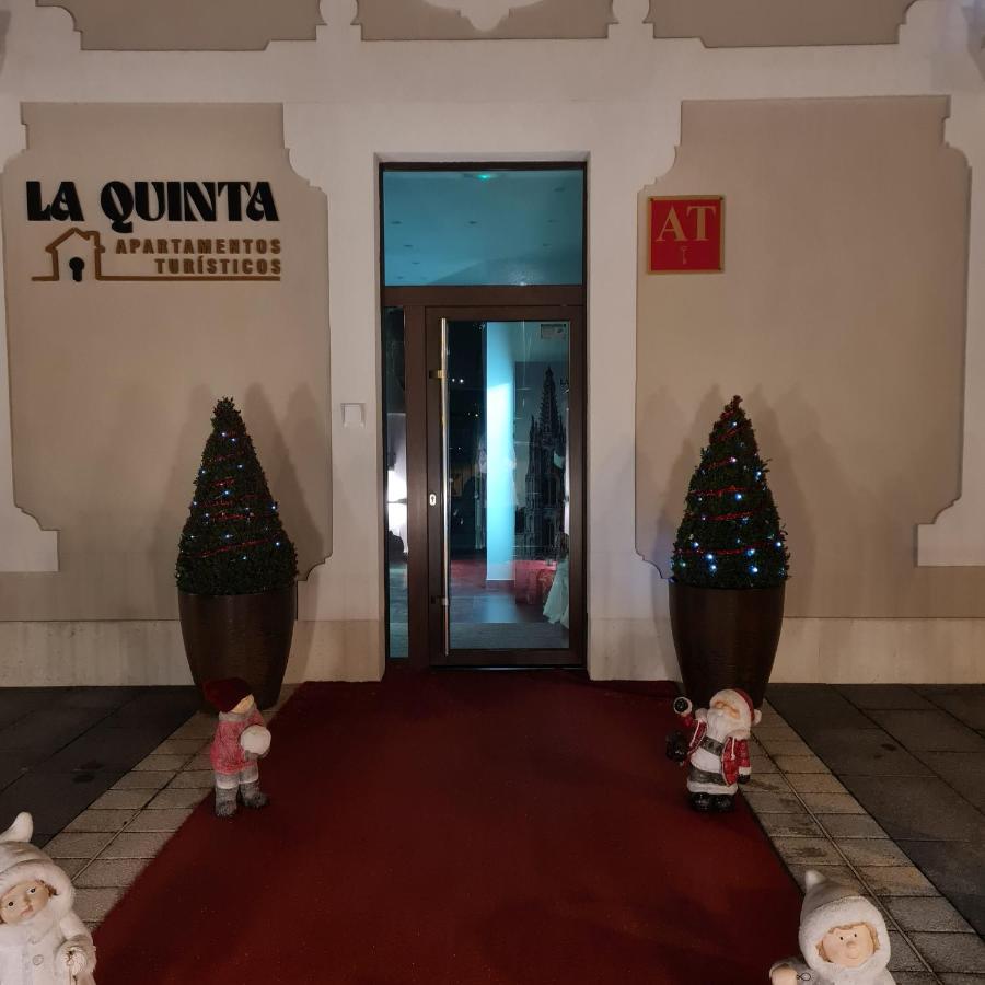 Apartamentos La Quinta Бургос Екстер'єр фото